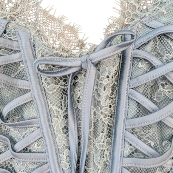 NWT Victoria's Secret Dream Angels Unlined Lace Up Corset Top in Sage Dust Small - Picture 3 of 12